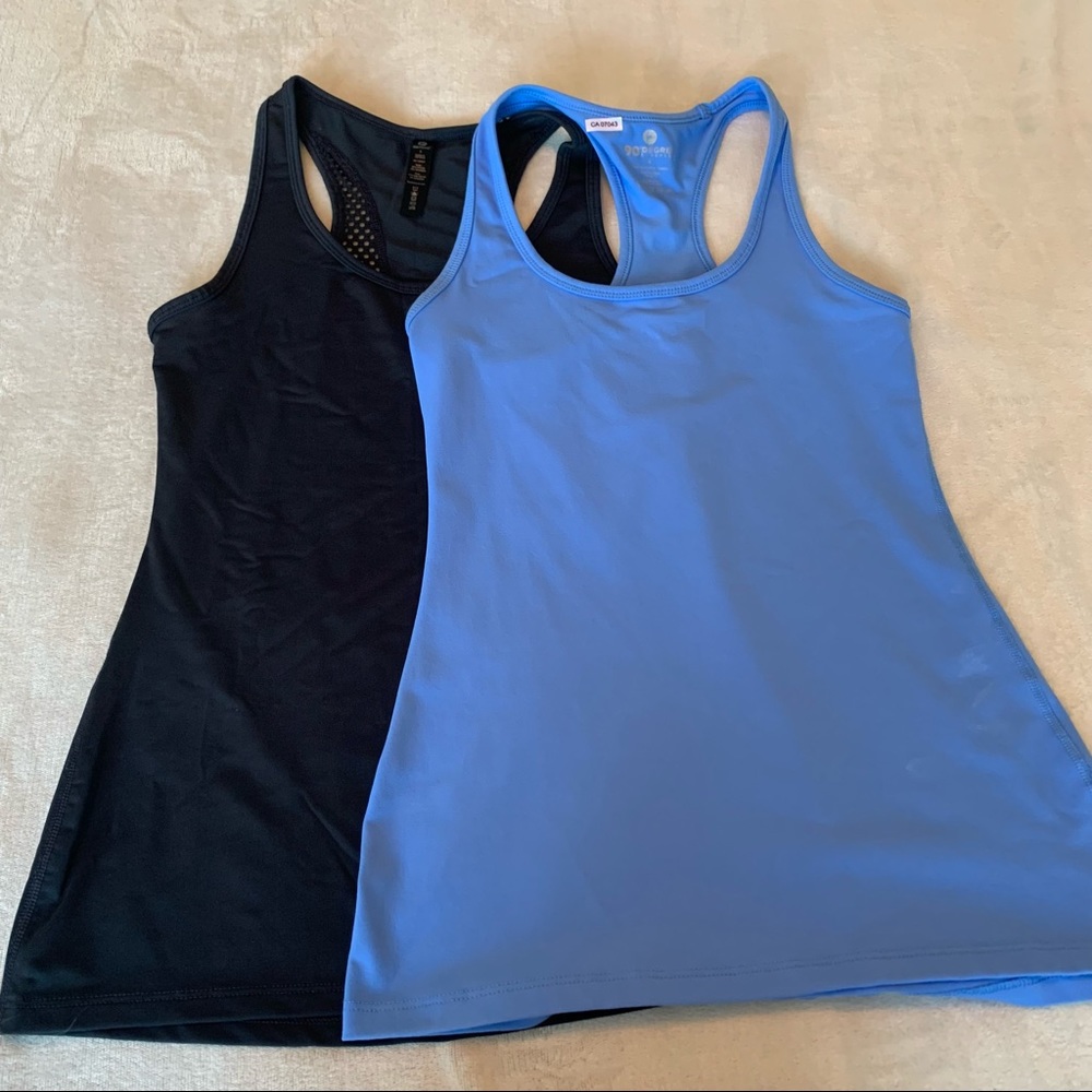 3/20 🎁Two X 90 Degree razor back tops